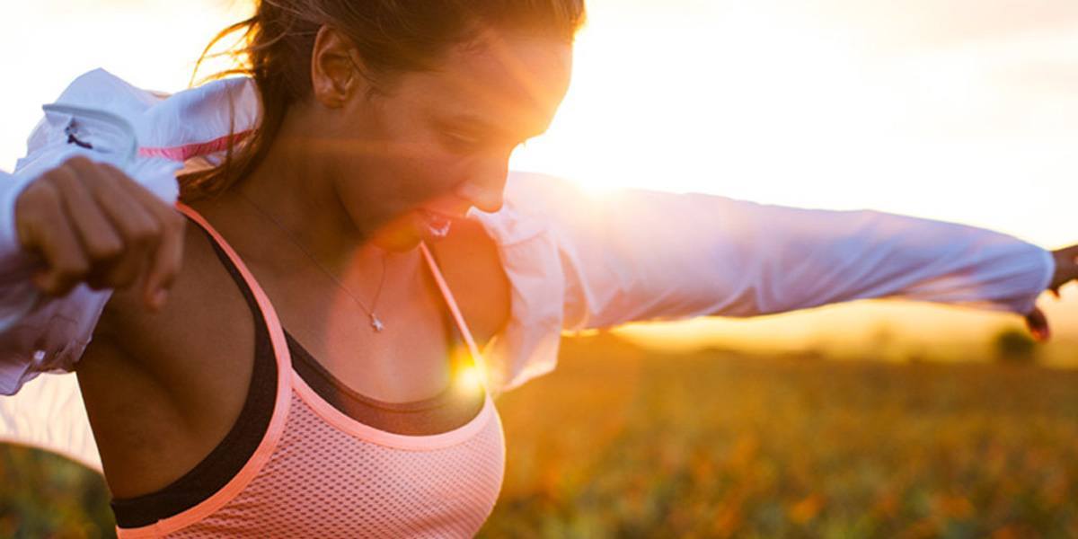 5 Reasons Why You Should Wear a Sports Bra For Kiting