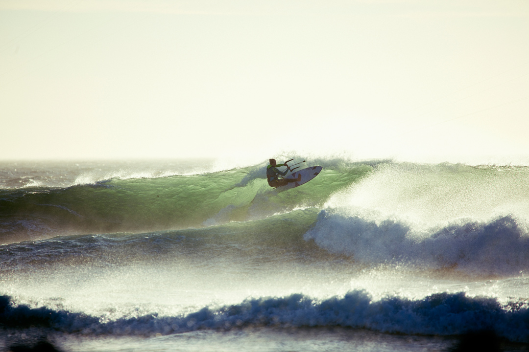 How to Crash in Waves - Jalou Langeree