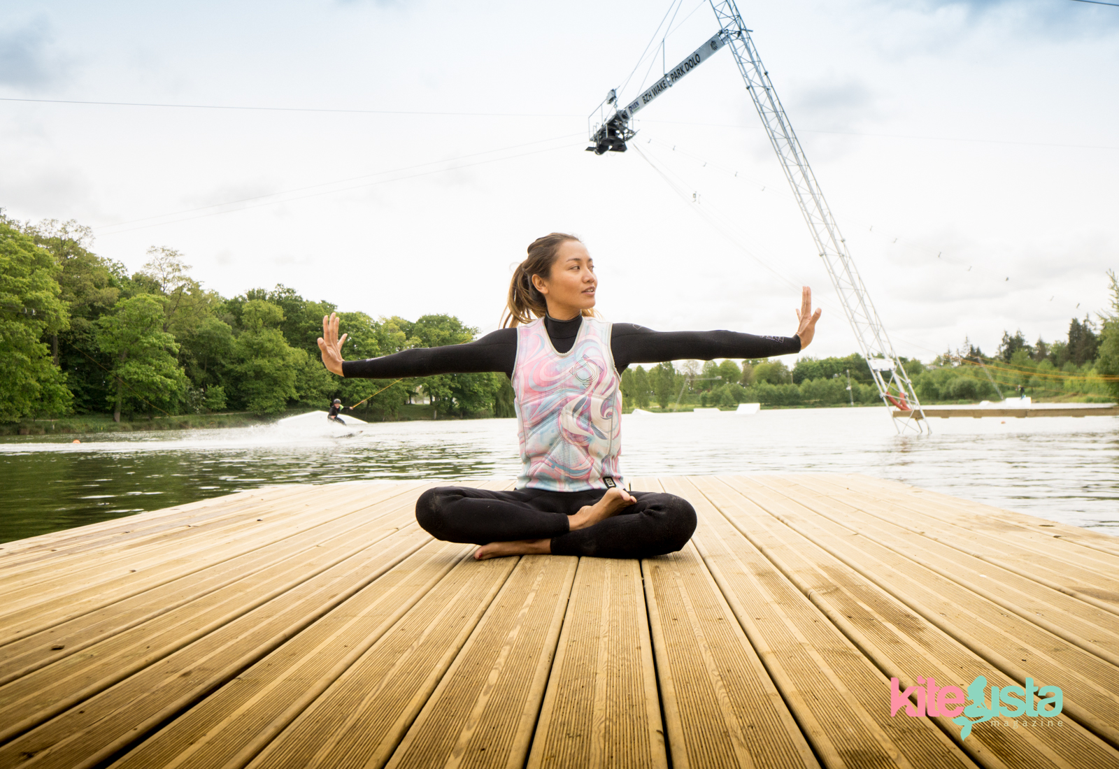 How to Stretch for wakeboarding - Paula Rosales