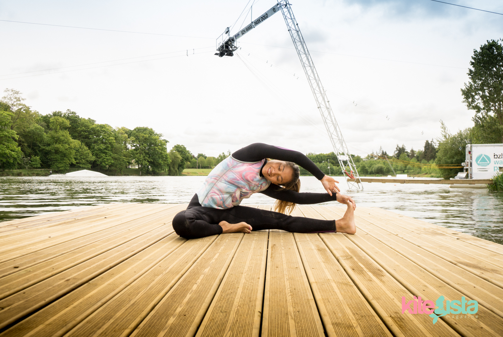 How to Stretch for wakeboarding - Paula Rosales
