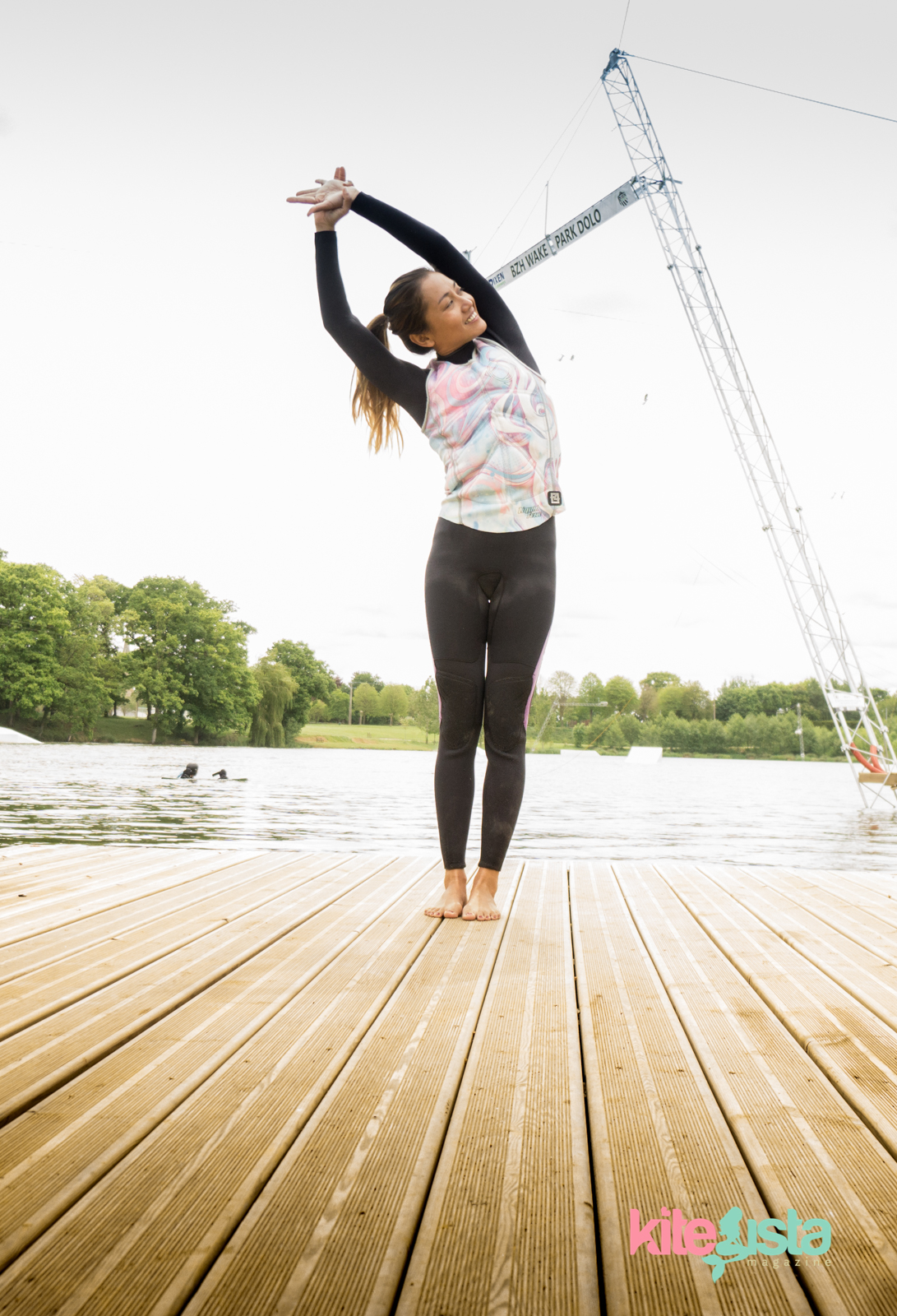 How to Stretch for wakeboarding - Paula Rosales