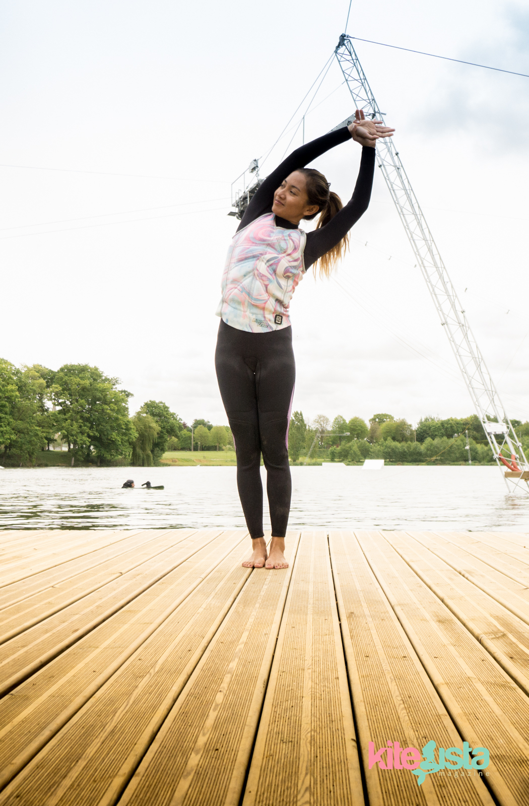 How to Stretch for wakeboarding - Paula Rosales