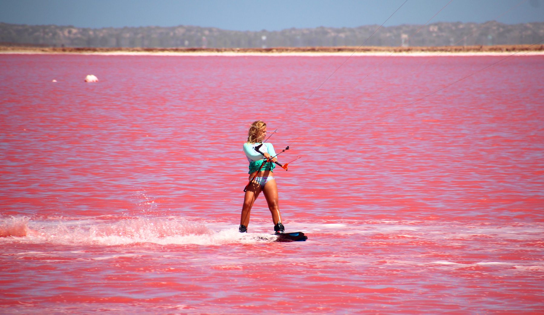 kea-pink-lake-kitesurf-03